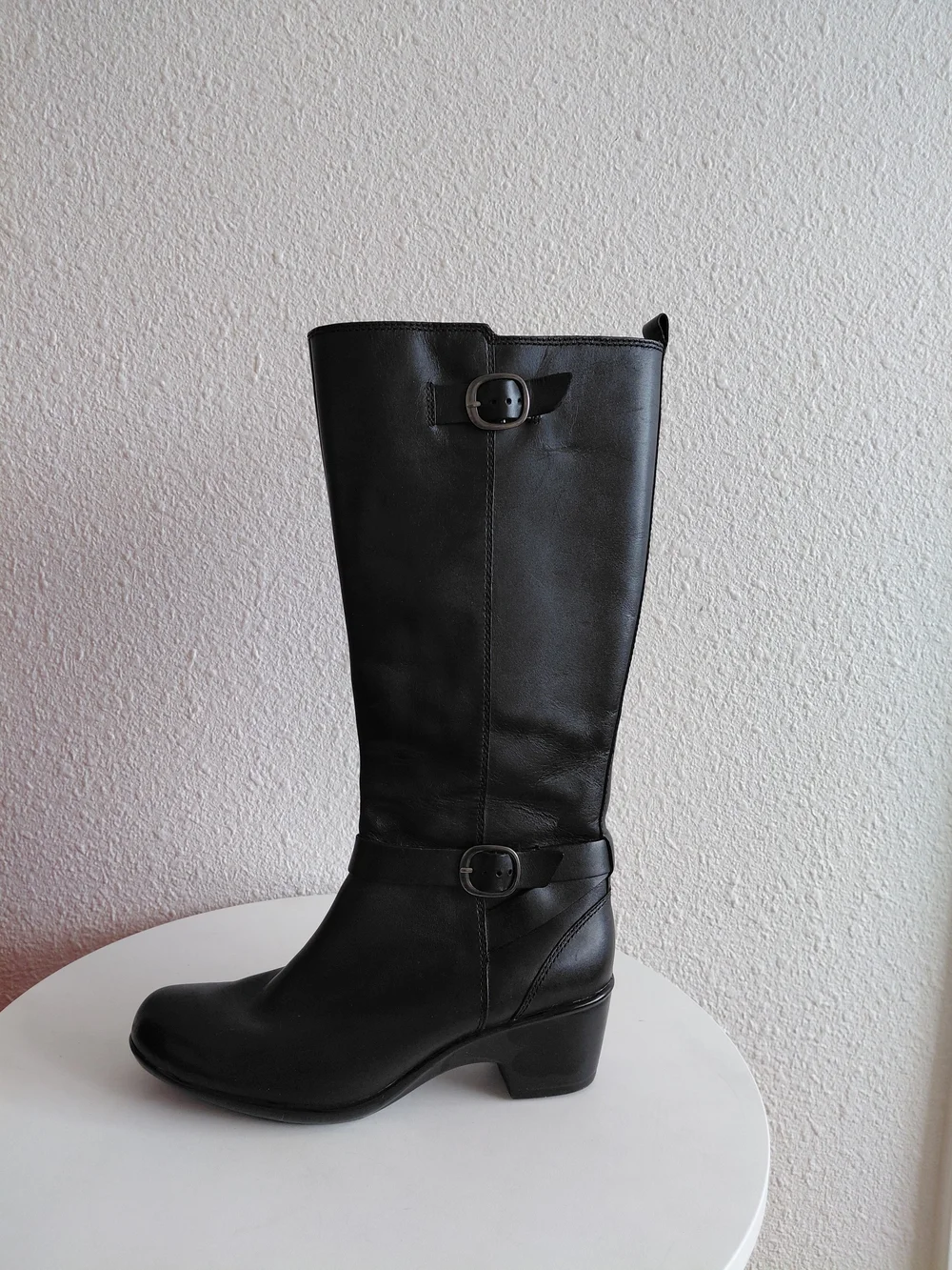 Classic Black Knee-High Leather Boot with Buckle Detail
